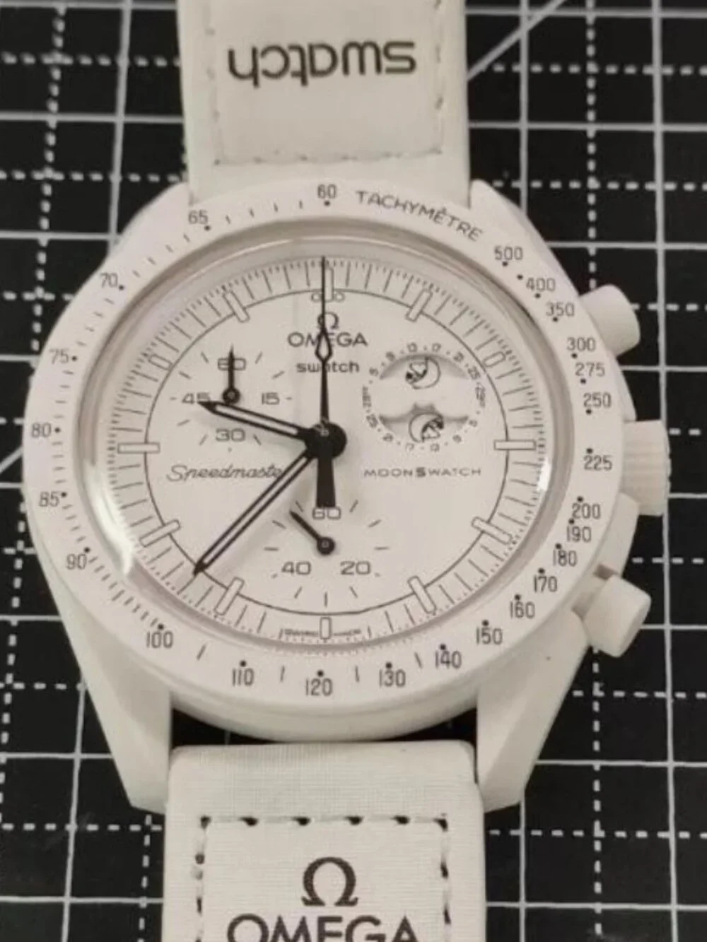 Swatch X Omega Snoopy So33w700 Analog Quartz Men Omega Swatch Mission